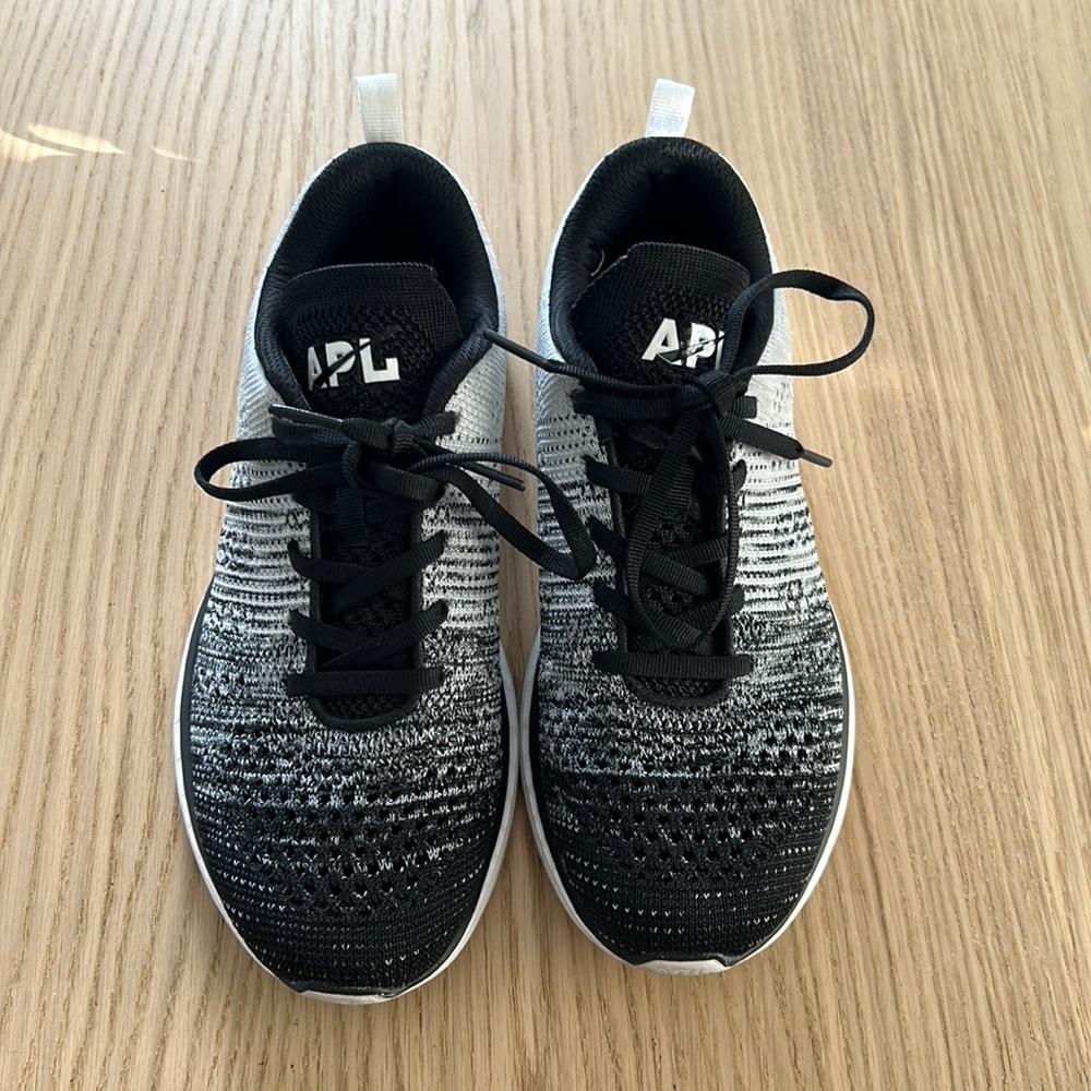 APL Sneakers
